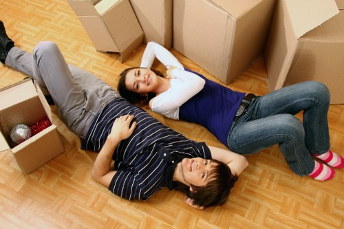Packing and loading support for home removals in Hatton